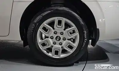 Hyundai Staria 2025 1.6 гидро в Москве № 1830336, миниатюра 6