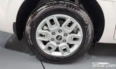 Hyundai Staria 2025 2.2 гидро в Москве № 1830380, миниатюра 4