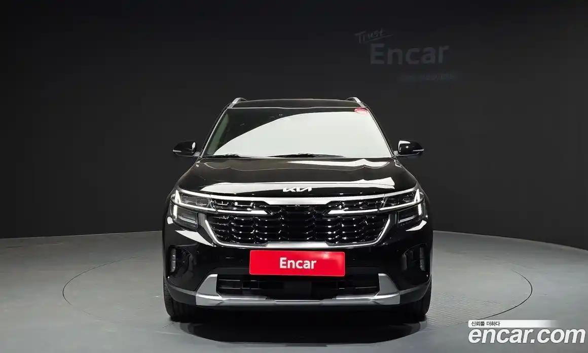 Kia Seltos 2024 1.6 гидро в Москве № 1831439, фото 3
