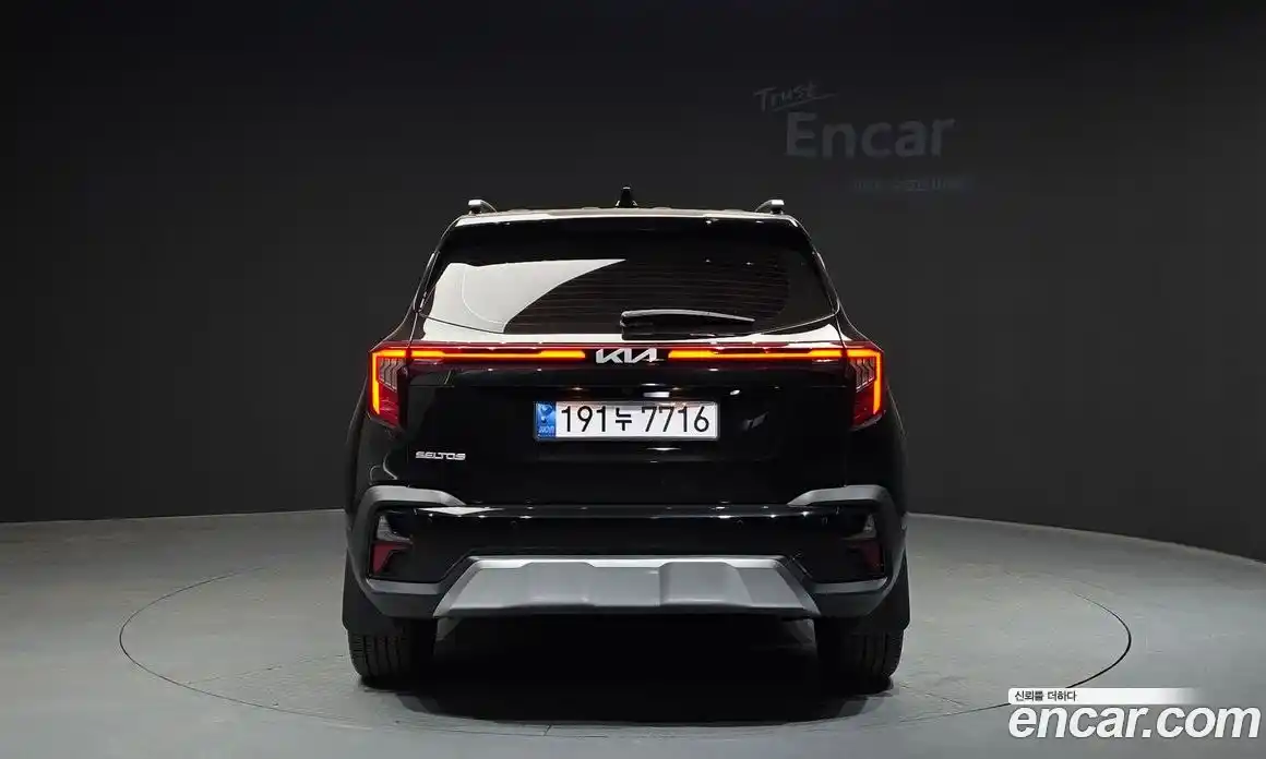 Kia Seltos 2024 1.6 гидро в Москве № 1831439, фото 4