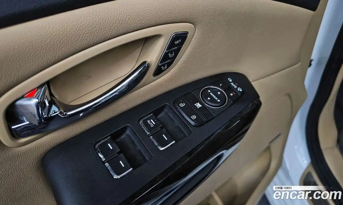 Kia Canival 2018 3.3 гидро в Москве № 1831658, фото 35