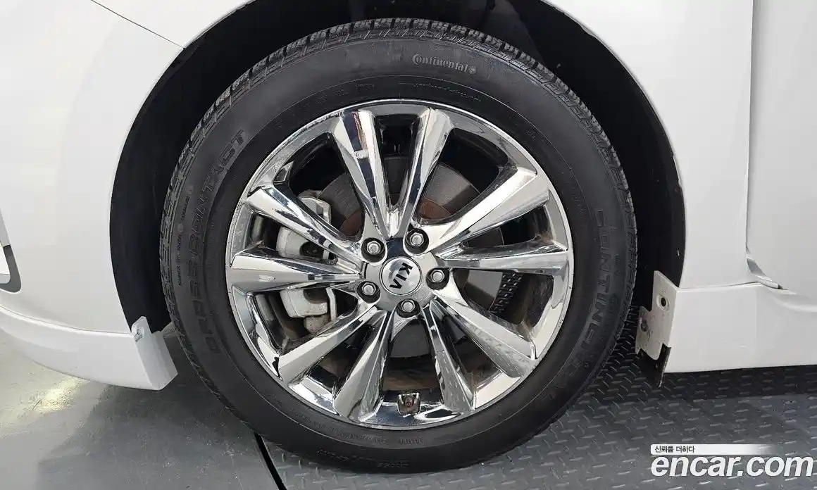 Kia Canival 2018 3.3 гидро в Москве № 1831658, фото 5