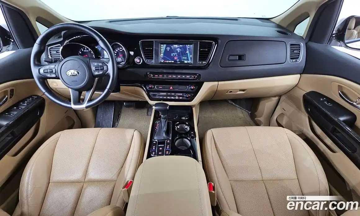 Kia Canival 2018 3.3 гидро в Москве № 1831658, фото 10