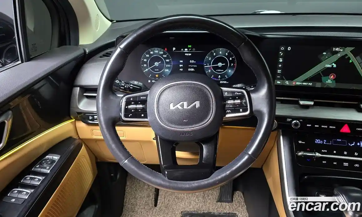 Kia Canival 2022 3.5 гидро в Москве № 1831734, фото 20