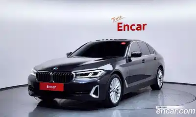 BMW 5-Series, 2022