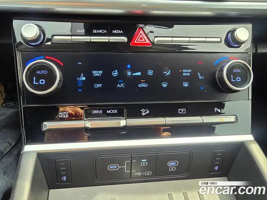 Hyundai Santa Fe 2024 1.6 гидро в Москве № 1903544, фото 10