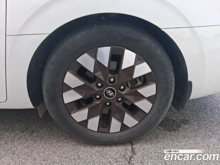 Hyundai Staria 2022 2.2 гидро в Москве № 1903687, фото 6