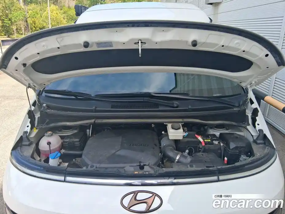 Hyundai Staria 2022 2.2 гидро в Москве № 1903687, фото 9