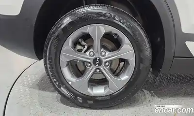 Kia Seltos 2024 2.0 гидро в Москве № 1904266, миниатюра 5