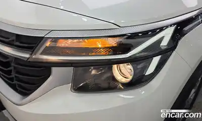 Kia Seltos 2024 2.0 гидро в Москве № 1904266, миниатюра 8