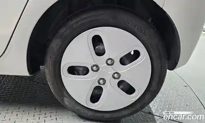 Kia Ray 2023 1.0 гидро в Москве № 1904807, миниатюра 5