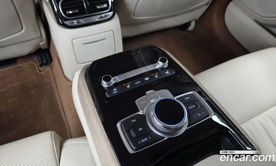 Genesis G90 2019 3.3 гидро в Москве № 1905610, фото 19