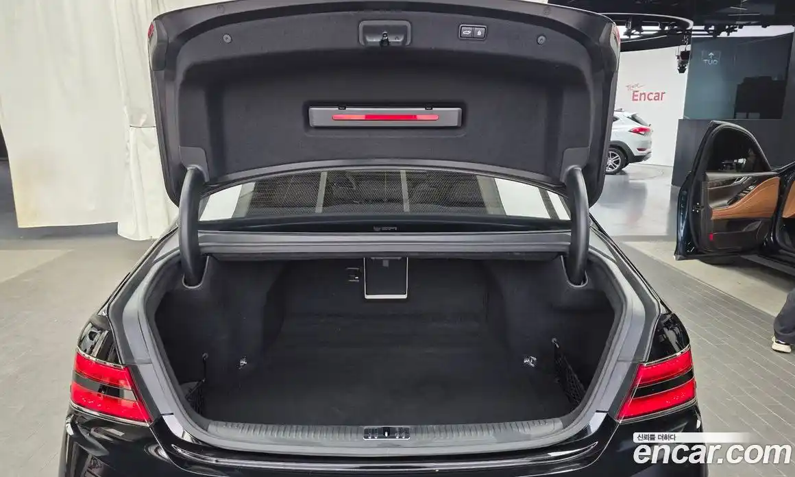 Genesis G90 2019 3.3 гидро в Москве № 1905610, фото 20