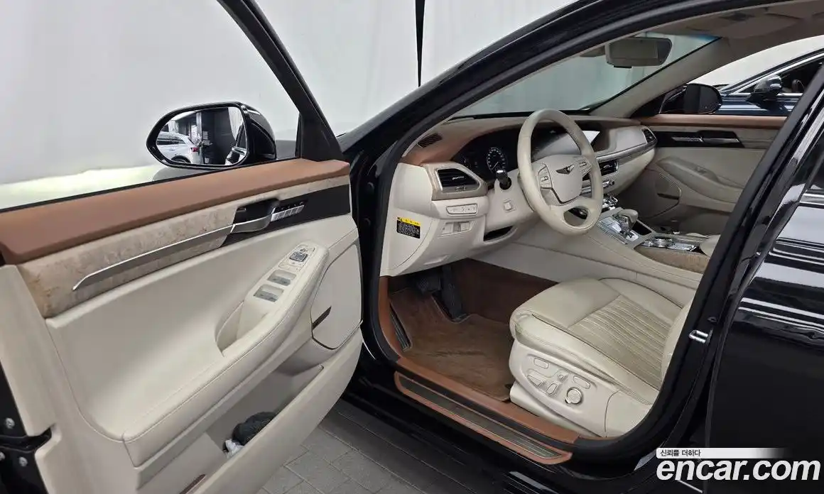 Genesis G90 2019 3.3 гидро в Москве № 1905610, фото 10