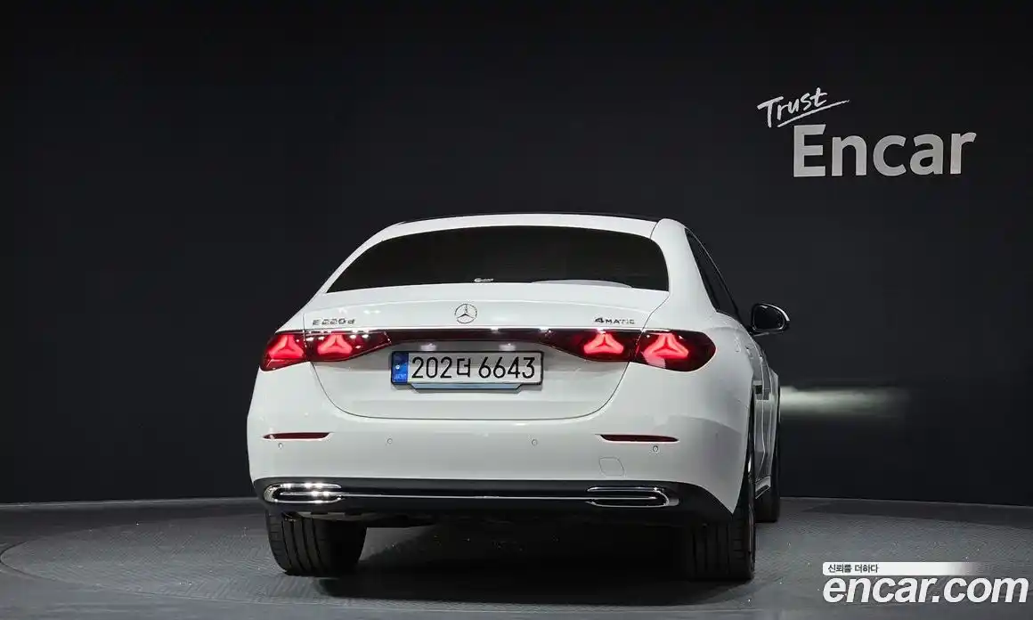 Mercedes-Benz E-Class 2024 2.0 гидро в Москве № 1906055, фото 4