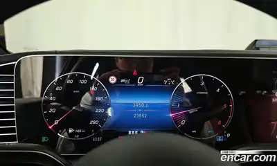 Mercedes-Benz GLE-Class 2023 3.0 гидро в Москве № 1906183, миниатюра 8