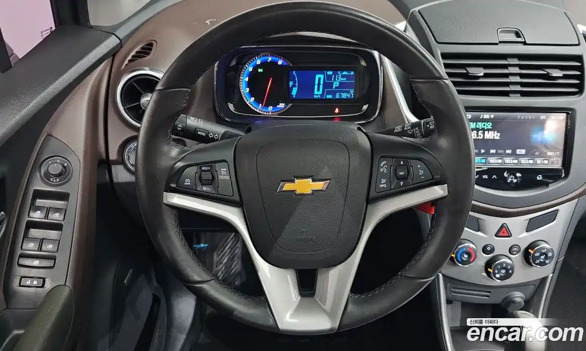 Chevrolet Trax 2015 1.4 гидро в Москве № 1907257, фото 17