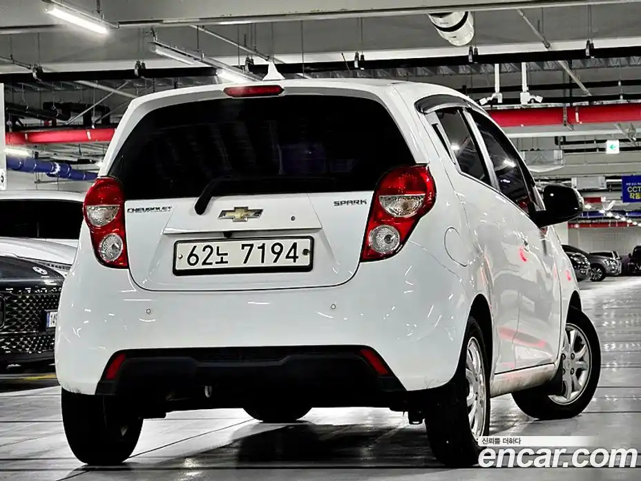 Chevrolet Spark 2014 1.0 гидро в Москве № 1907504, фото 10