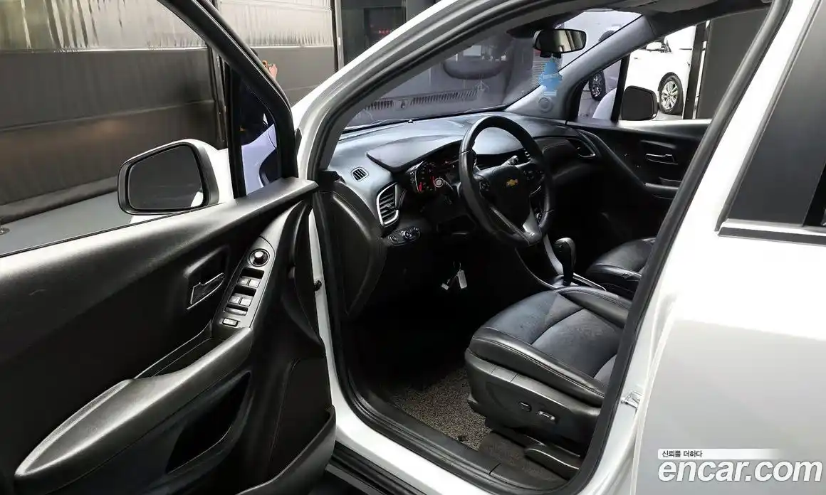 Chevrolet Trax 2016 1.6 гидро в Москве № 1907926, фото 13