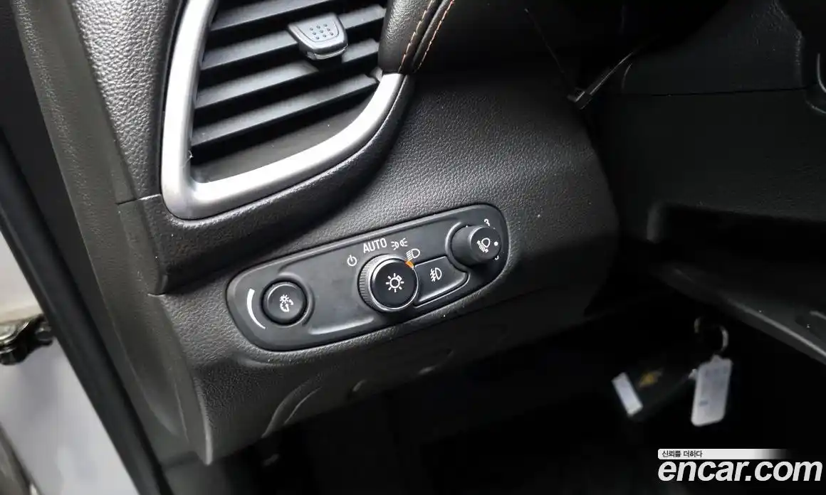 Chevrolet Trax 2016 1.6 гидро в Москве № 1907926, фото 24