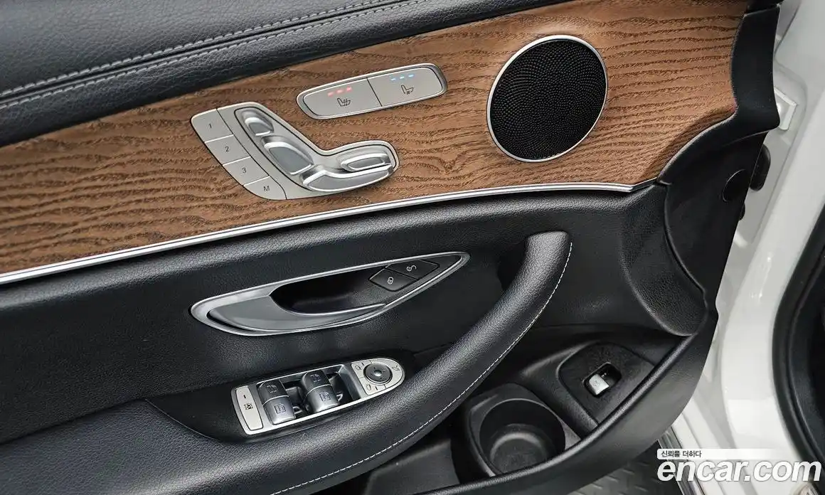 Mercedes-Benz E-Class 2022 2.0 гидро в Москве № 1909606, фото 18