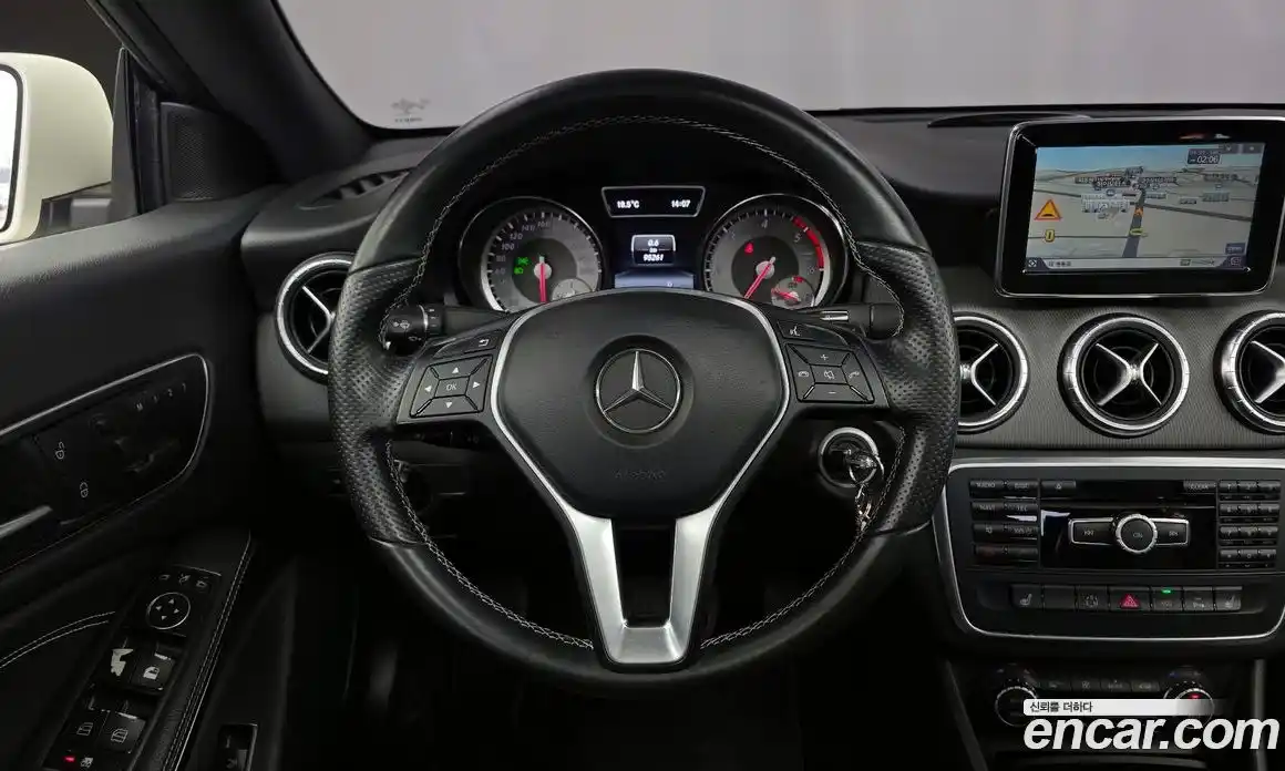 Mercedes-Benz CLA-Class 2014 1.8 гидро в Москве № 1910373, фото 12