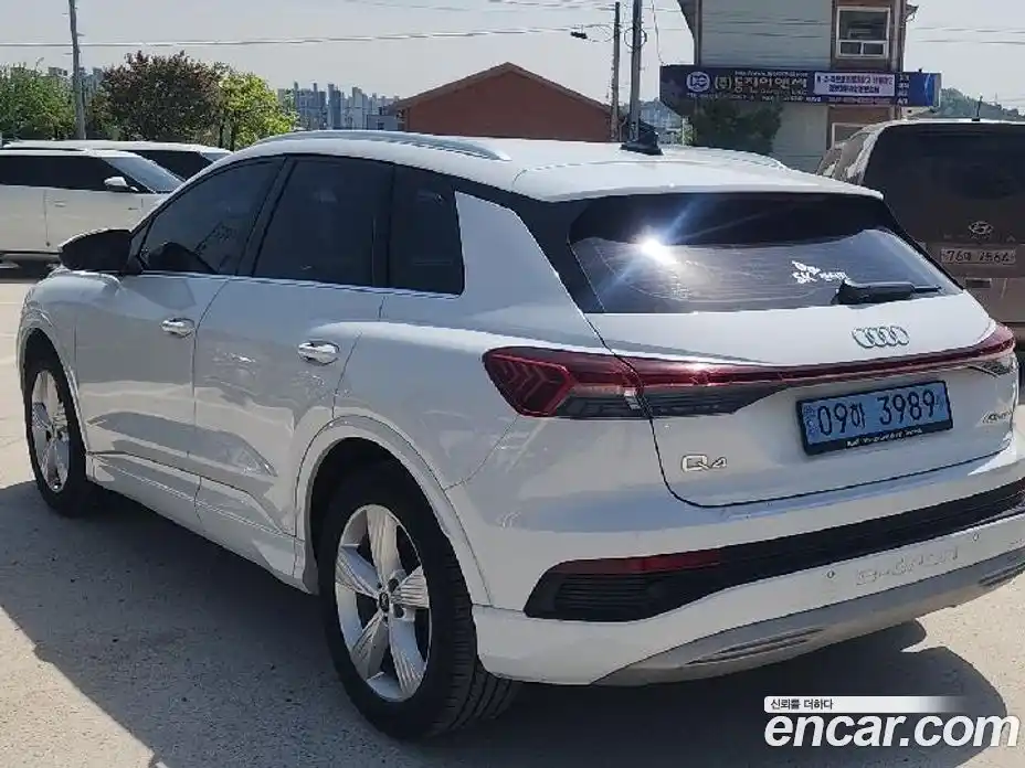 Audi Q4 e-tron 2022 1.0 гидро в Москве № 1912360, фото 13