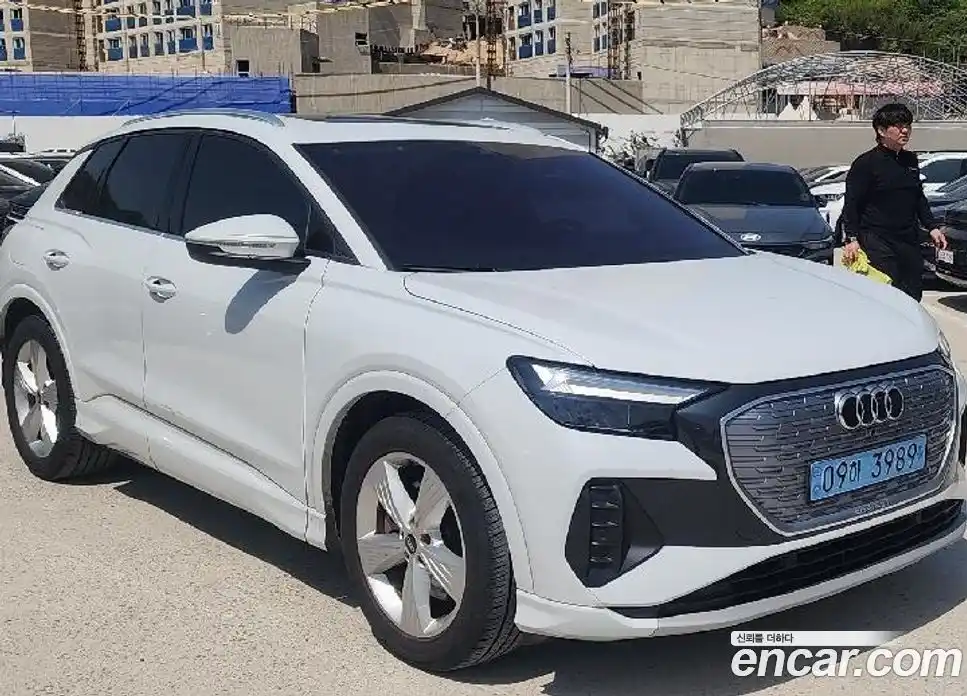 Audi Q4 e-tron 2022 1.0 гидро в Москве № 1912360, фото 14