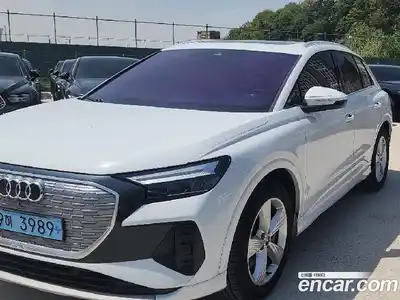 Audi Q4 e-tron 2022 1.0 гидро в Москве № 1912360, миниатюра 9