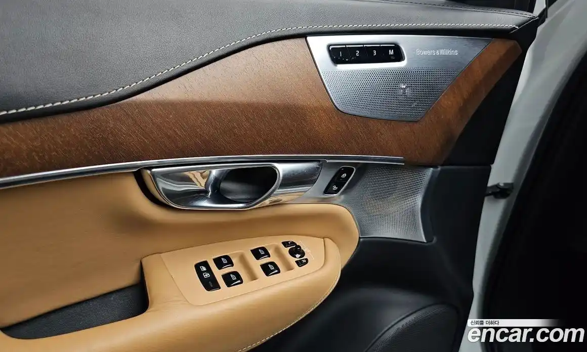 Volvo XC90 2017 2.0 гидро в Москве № 1913305, фото 33