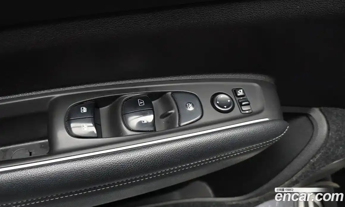 Renault QM6 2018 2.0 гидро в Москве № 1913396, фото 30