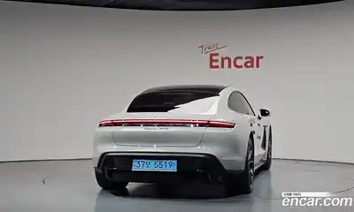 Porsche Taycan 2023 0.1 гидро в Москве № 1913954, миниатюра 3