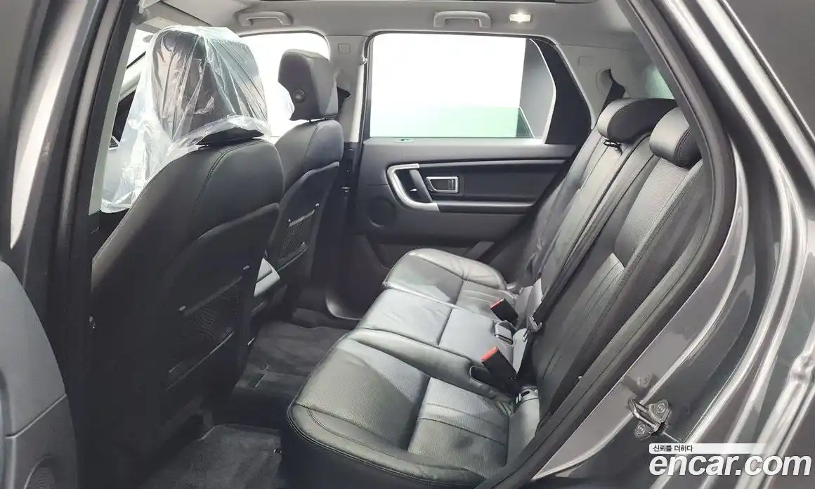 Land Rover Discovery Sport 2017 2.0 гидро в Москве № 1914928, фото 24