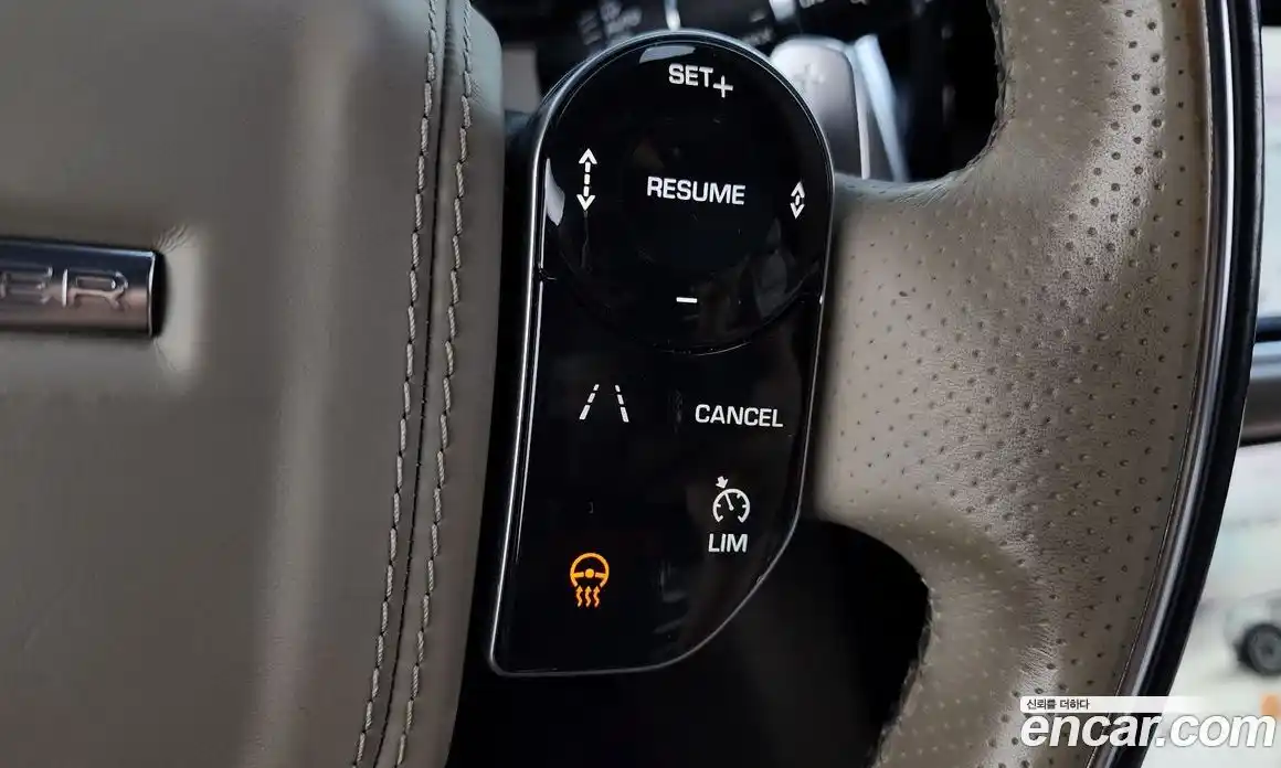 Land Rover Range-Rover Velar 2017 3.0 гидро в Москве № 1915086, фото 22