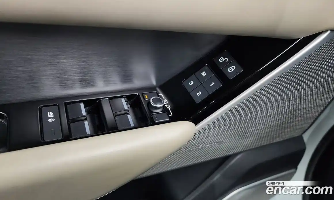 Land Rover Range-Rover Velar 2017 3.0 гидро в Москве № 1915086, фото 35