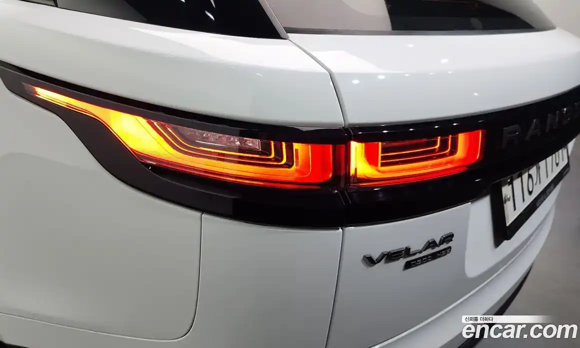 Land Rover Range-Rover Velar 2017 3.0 гидро в Москве № 1915086, фото 9