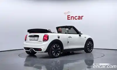 Mini Cooper Convertible 2018 2.0 гидро в Москве № 1916447, миниатюра 2