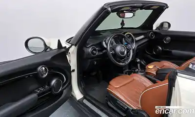 Mini Cooper Convertible 2018 2.0 гидро в Москве № 1916447, миниатюра 10