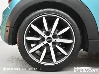 Mini Cooper Convertible 2016 2.0 гидро в Москве № 1916555, миниатюра 5