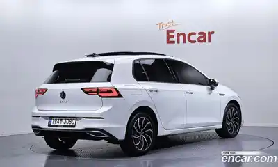 Volkswagen Golf 2022 2.0 гидро в Москве № 1917335, миниатюра 2