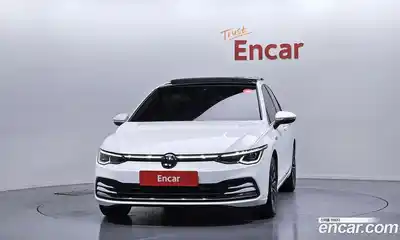 Volkswagen Golf 2022 2.0 гидро в Москве № 1917335, миниатюра 3