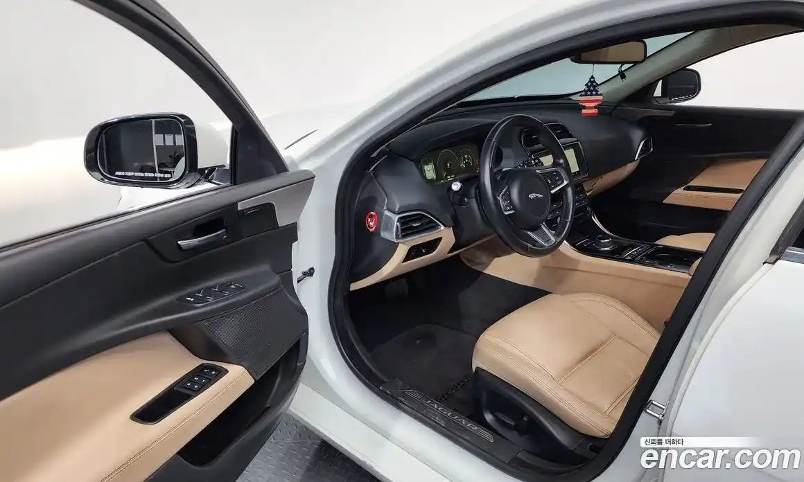 Jaguar XE 2018 2.0 гидро в Москве № 1921181, фото 13