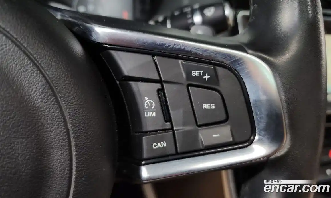 Jaguar XE 2018 2.0 гидро в Москве № 1921181, фото 25