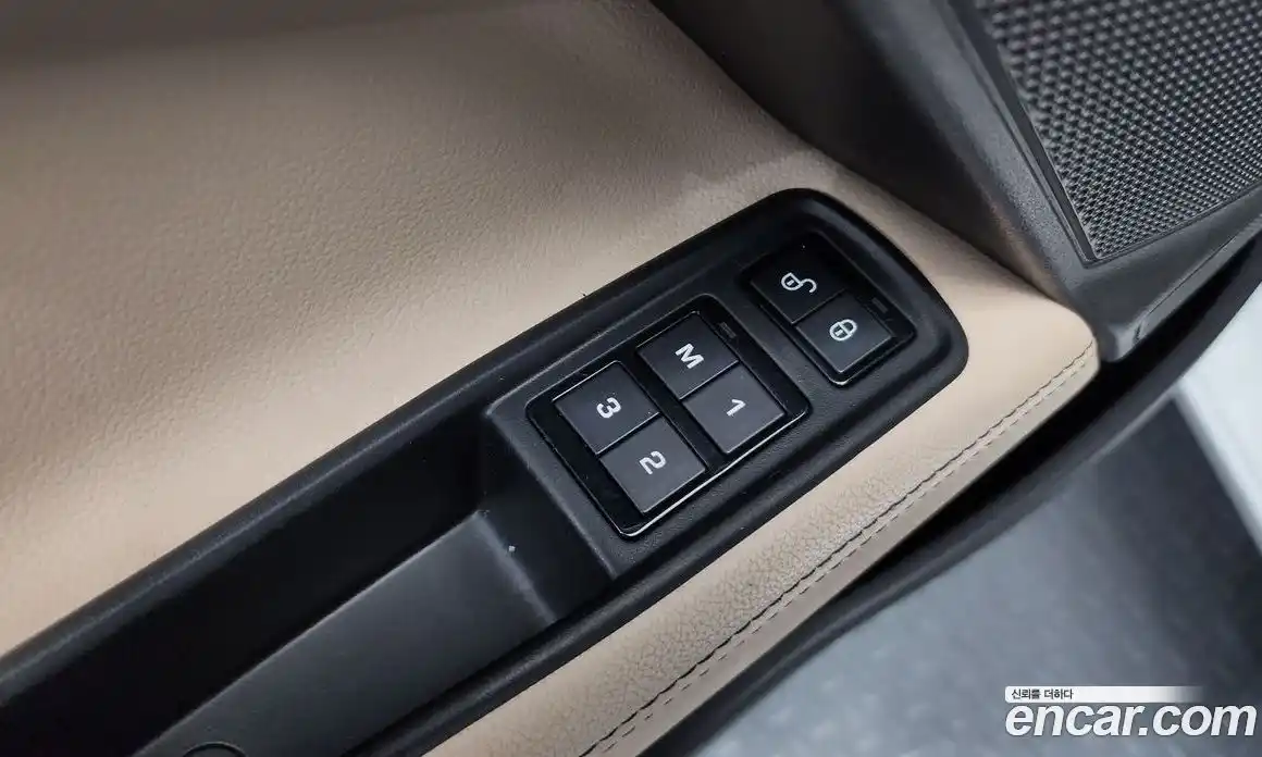 Jaguar XE 2018 2.0 гидро в Москве № 1921181, фото 35