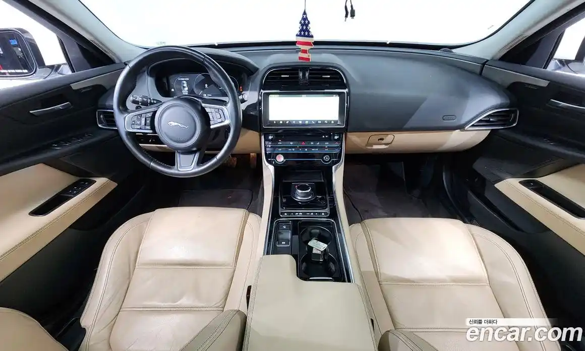 Jaguar XE 2018 2.0 гидро в Москве № 1921181, фото 10