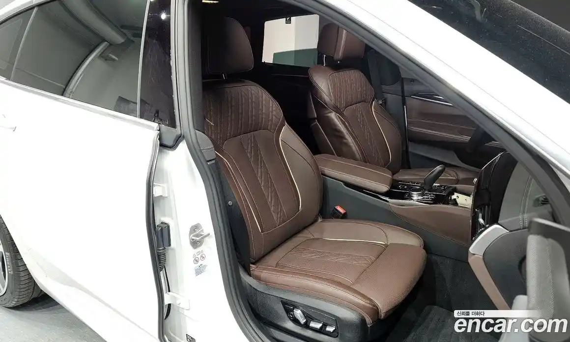 BMW 6-Series 2024 3.0 гидро в Москве, фото 12