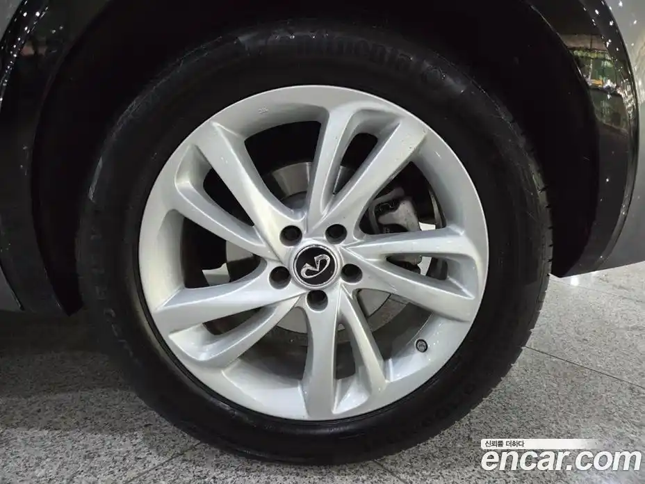Infiniti Q30 2019 2.0 гидро в Москве № 305470, фото 20