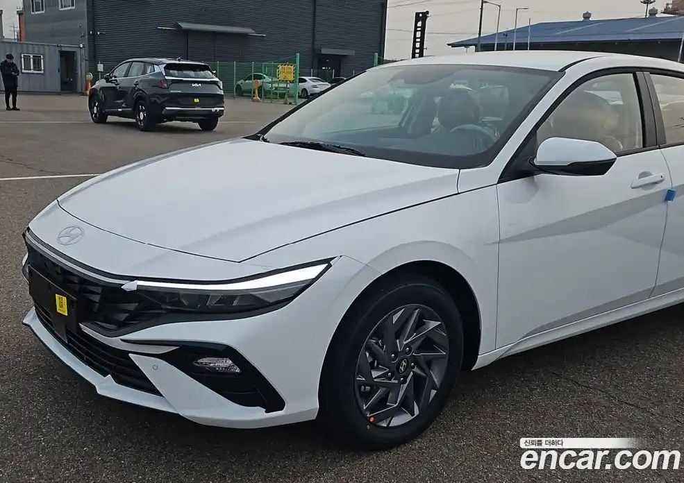 Hyundai Avante 2025 1.6 гидро в Москве № 50119, фото 11