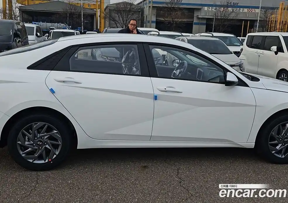 Hyundai Avante 2025 1.6 гидро в Москве № 50119, фото 8