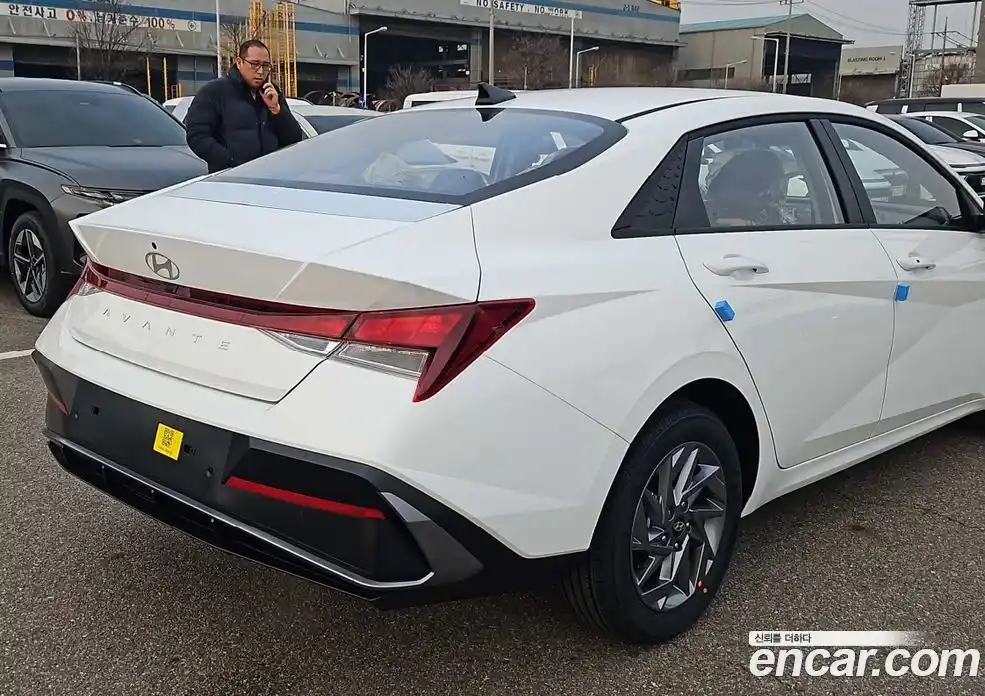 Hyundai Avante 2025 1.6 гидро в Москве № 50119, фото 10